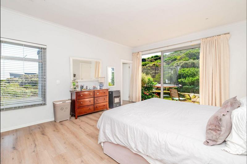 4 Bedroom Property for Sale in Crofters Valley Western Cape